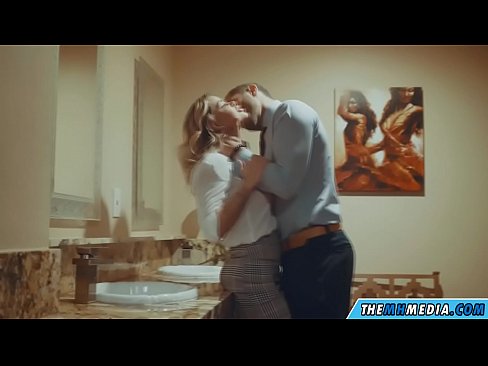 ❤️ Бүкіл аққұба сізді қоғамдық дәретханада азғырғанда ❌ Порно видео kk.hentaizm.ru ❌